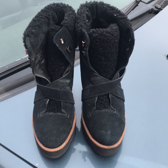 Coach Kenna Boots Black Suede Shearling size 8.5 (firm) - Picture 12 of 13